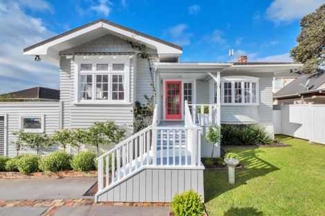 Photo of property in 1/56 Northboro Road, Belmont, Auckland, 0622