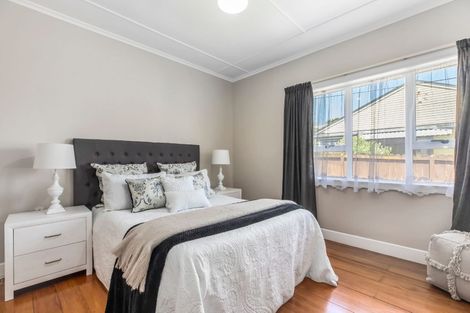 Photo of property in 15 Howden Street, Waiuku, 2123