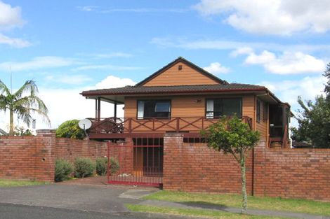 Photo of property in 127 West Harbour Drive, West Harbour, Auckland, 0618