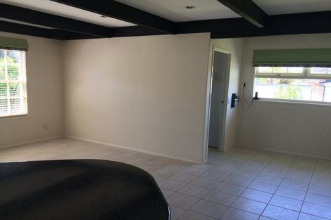 Photo of property in 23 Serrita Avenue, Sunnyhills, Auckland, 2010