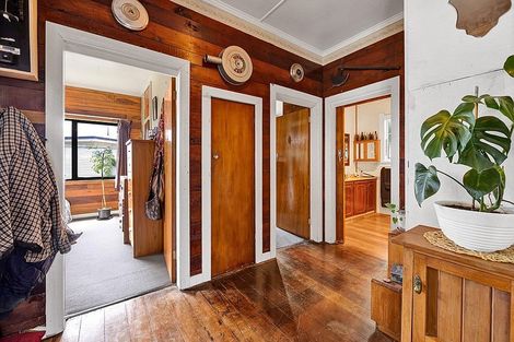 Photo of property in 68 Stanners Street, Eltham, 4322