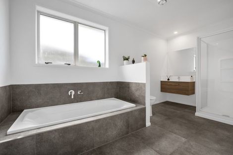 Photo of property in 30 Flack Street, Pyes Pa, Tauranga, 3112