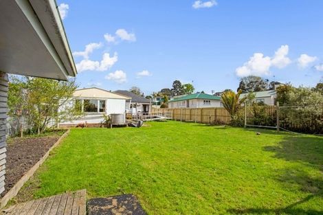 Photo of property in 55 Beaubank Road, Kelston, Auckland, 0602