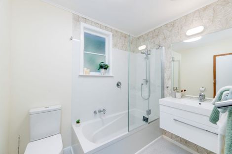 Photo of property in 64 Jillett Street, Titahi Bay, Porirua, 5022