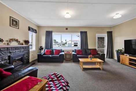 Photo of property in 29 Brookes Terrace, Waitara, 4320