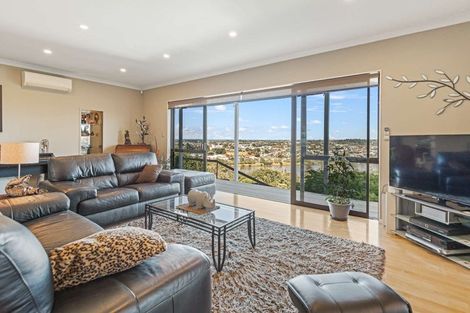 Photo of property in 24 Wairere Road, Bastia Hill, Whanganui, 4500