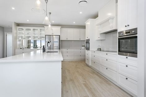 Photo of property in 129 Saint Kilda Road, Cambridge, 3434