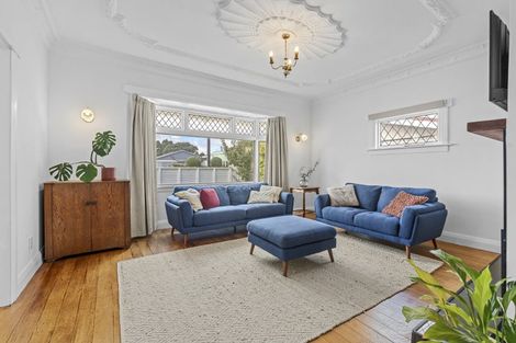 Photo of property in 178 Carrington Street, Lower Vogeltown, New Plymouth, 4310