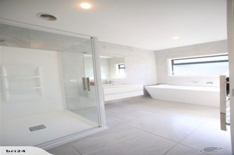 Photo of property in 20 Aspiring Drive, Poraiti, Napier, 4112