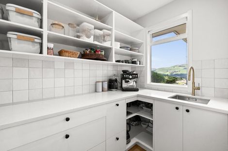 Photo of property in 967 Kahuranaki Road, Kahuranaki, Havelock North, 4295