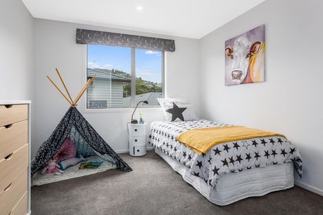 Photo of property in 3a Breakwater Way, Whitby, Porirua, 5024