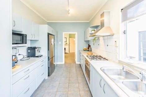Photo of property in 4 Godwin Crescent, College Estate, Whanganui, 4500