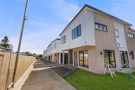 Photo of property in 451a Massey Road, Mangere East, Auckland, 2024