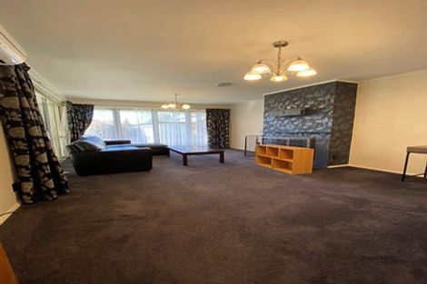 Photo of property in 1/199 Memorial Avenue, Burnside, Christchurch, 8053