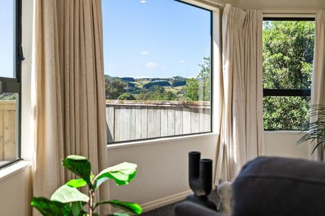 Photo of property in 69 Joseph Banks Drive, Whitby, Porirua, 5024