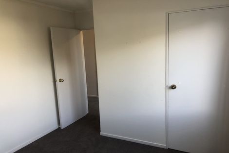 Photo of property in 2 Birkhall Grove, Strathmore Park, Wellington, 6022