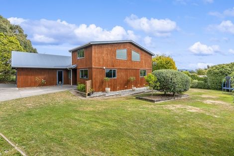 Photo of property in 46 Huia Street, Waikanae, 5036