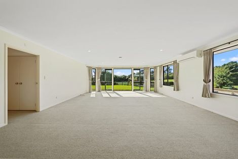 Photo of property in 58 Arrowsmith Road, Waitakere, Henderson, 0782