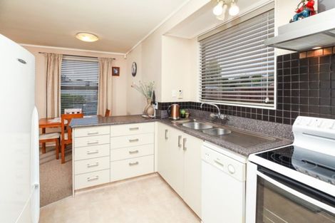 Photo of property in 2 Nyanza Street, Nawton, Hamilton, 3200