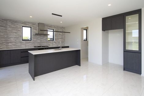 Photo of property in 32 Bill Harvey Drive, Halswell, Christchurch, 8025