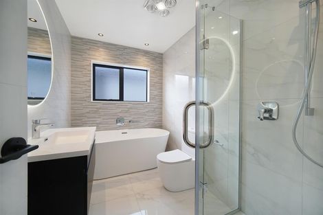 Photo of property in 126c Coronation Road, Hillcrest, Auckland, 0627