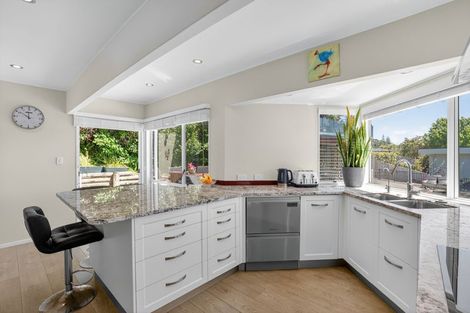 Photo of property in 70a Beach Road, Castor Bay, Auckland, 0620
