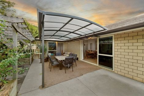 Photo of property in 16 Ellesmere Close, Pyes Pa, Tauranga, 3112