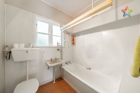 Photo of property in 99 Sunshine Avenue, Karori, Wellington, 6012