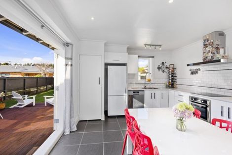 Photo of property in 52 William Street, Petone, Lower Hutt, 5012