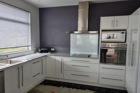 Photo of property in 6 Cromarty Place, Papakowhai, Porirua, 5024