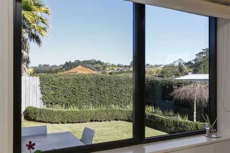 Photo of property in 52 Highfields Terrace, Henderson, Auckland, 0612