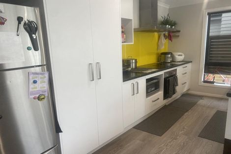 Photo of property in 91b Whites Line East, Waiwhetu, Lower Hutt, 5010