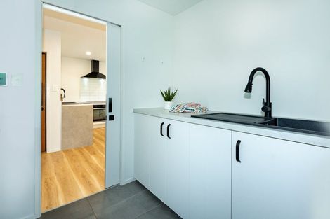 Photo of property in 4/71b Main Road, Redcliffs, Christchurch, 8081