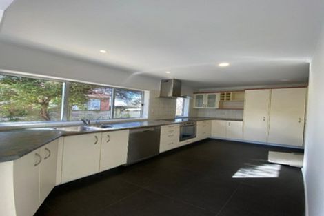 Photo of property in 25 Roberts Avenue, Bayswater, Auckland, 0622