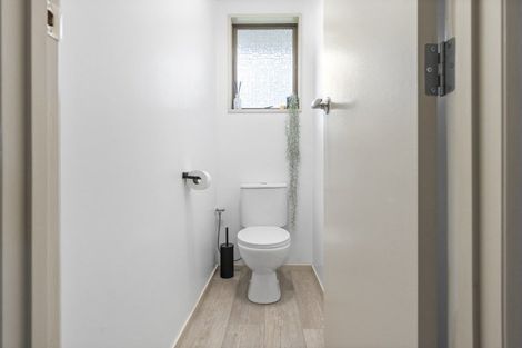 Photo of property in 14 Cumberland Crescent, Welcome Bay, Tauranga, 3112