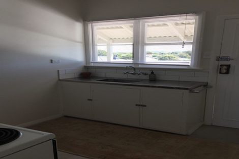 Photo of property in 4/541 Marine Parade, Napier South, Napier, 4110