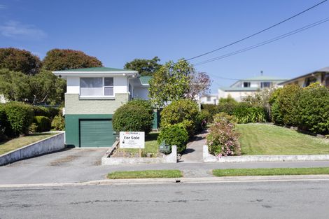 Photo of property in 11 Oxford Street, Holmes Hill, Oamaru, 9401