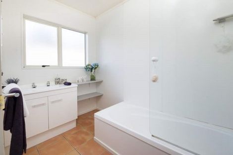 Photo of property in 39 Carillon Place, Massey, Auckland, 0614