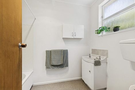 Photo of property in 105b Taylor Terrace, Tawa, Wellington, 5028