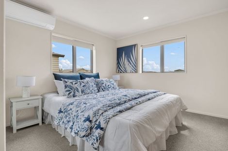 Photo of property in 10 Tribute Loop, Takanini, 2112