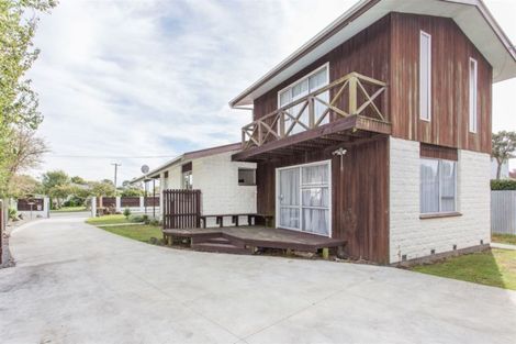 Photo of property in 17 Stackhouse Avenue, Bishopdale, Christchurch, 8053