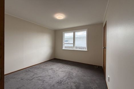 Photo of property in 26 Riverpark Crescent, Henderson, Auckland, 0610