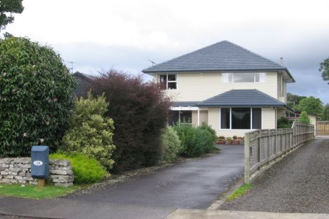 Photo of property in 3 Iti Grove, Waikanae, 5036