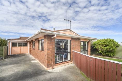 Photo of property in 7a Marama Crescent, Palmerston North, 4414