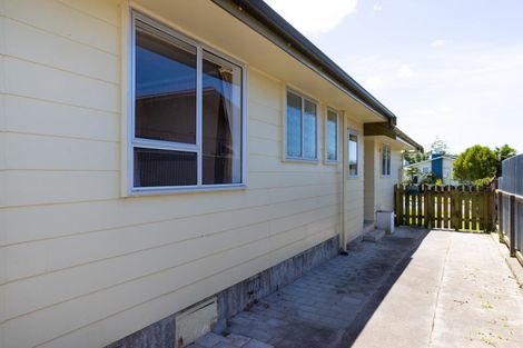 Photo of property in 30 Shortland Street, Tamatea, Napier, 4112