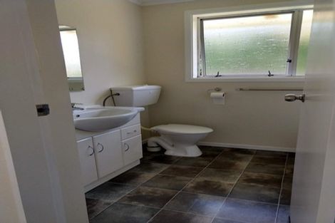 Photo of property in 4/54 Martin Street, Wallaceville, Upper Hutt, 5018