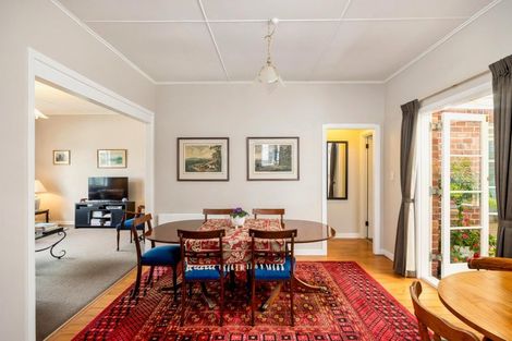 Photo of property in 24 Buscomb Avenue, Henderson, Auckland, 0610