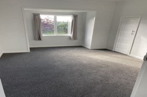 Photo of property in 36 Taupaki Road, Taupaki, Henderson, 0782