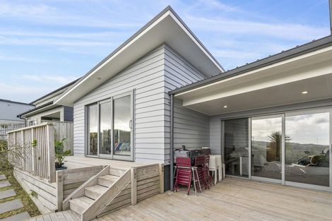 Photo of property in 85 Endeavour Drive, Whitby, Porirua, 5024