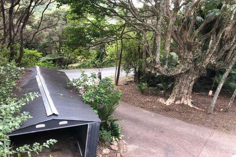 Photo of property in 4 Okoka Road, Omiha, Waiheke Island, 1081
